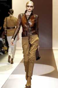 Gucci 2011 İlkbahar - Yaz Koleksiyonu - gucci deri ceket modelleri