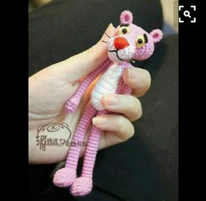 Amigurumi örgü pembe panter modeli yapılışı anlatımlı