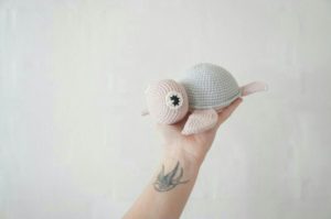 Amigurumi şirin kaplumbağa modeli yapılışı anlatımlı