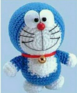 Amigurumi örgü oyuncak çizgi film karakteri kulaksız mavi kedicik tarifi anlatımlı