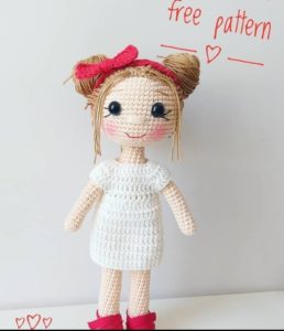 Yeni başlayanlar için kolay ve pratik amigurumi örgü oyuncak bebek tarifi anlatımlı