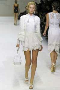 Dolce & Gabbana 2011 Dantelli Mini Elbise ve Dantelli Ceket Modelleri