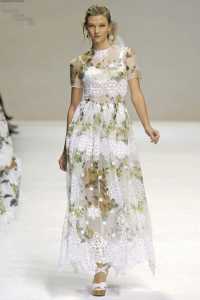 Dolce & Gabbana 2011 Ara Dantel Uzuni Elbise Modelleri