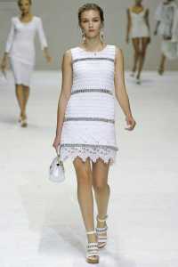 Dolce & Gabbana 2011 Dantel İşlemeli Mini Elbise Modelleri